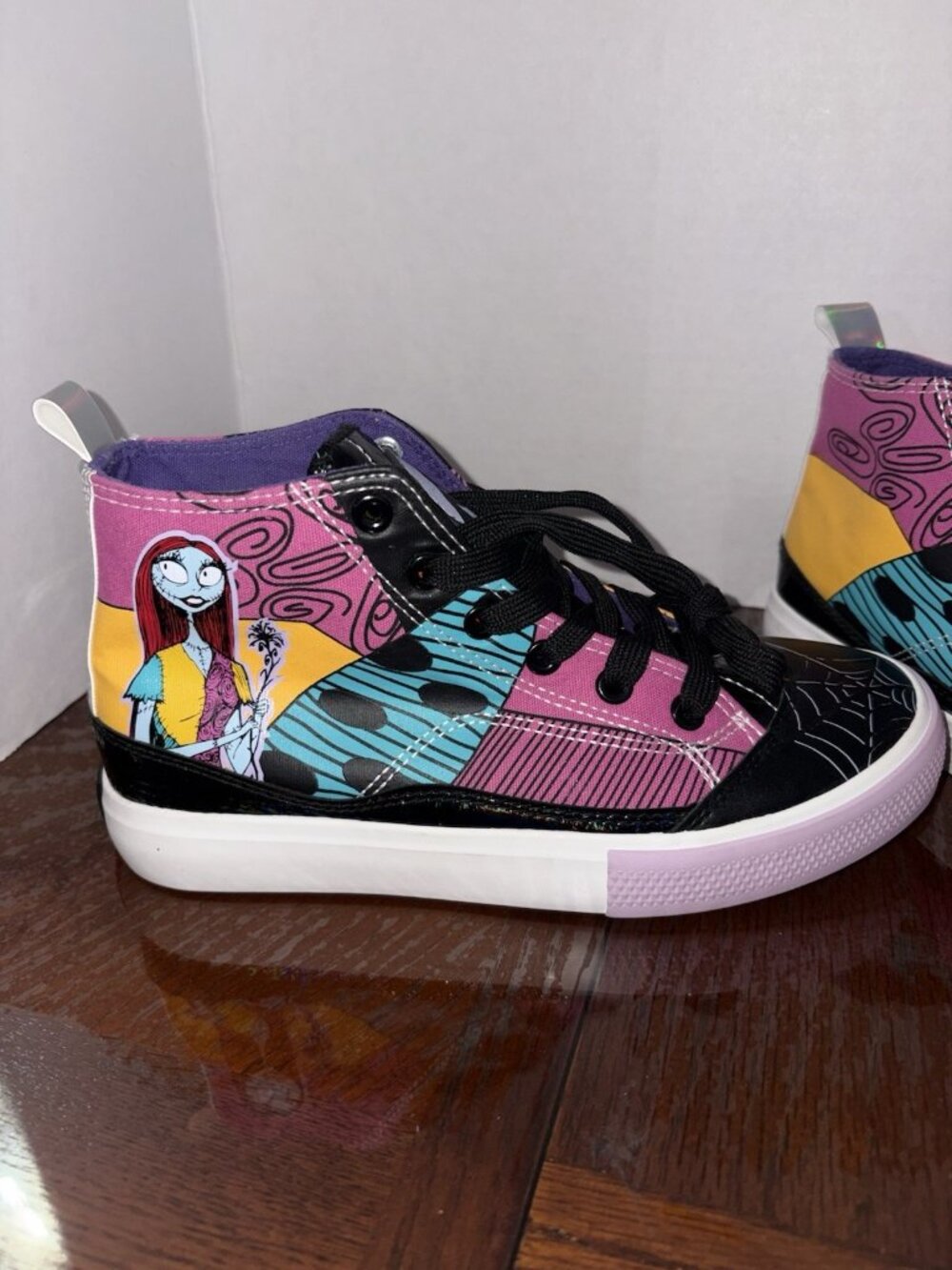 Disney Nightmare Before Christmas Ground Up High Top Sneaker Women Size 6 New - Picture 4 of 9
